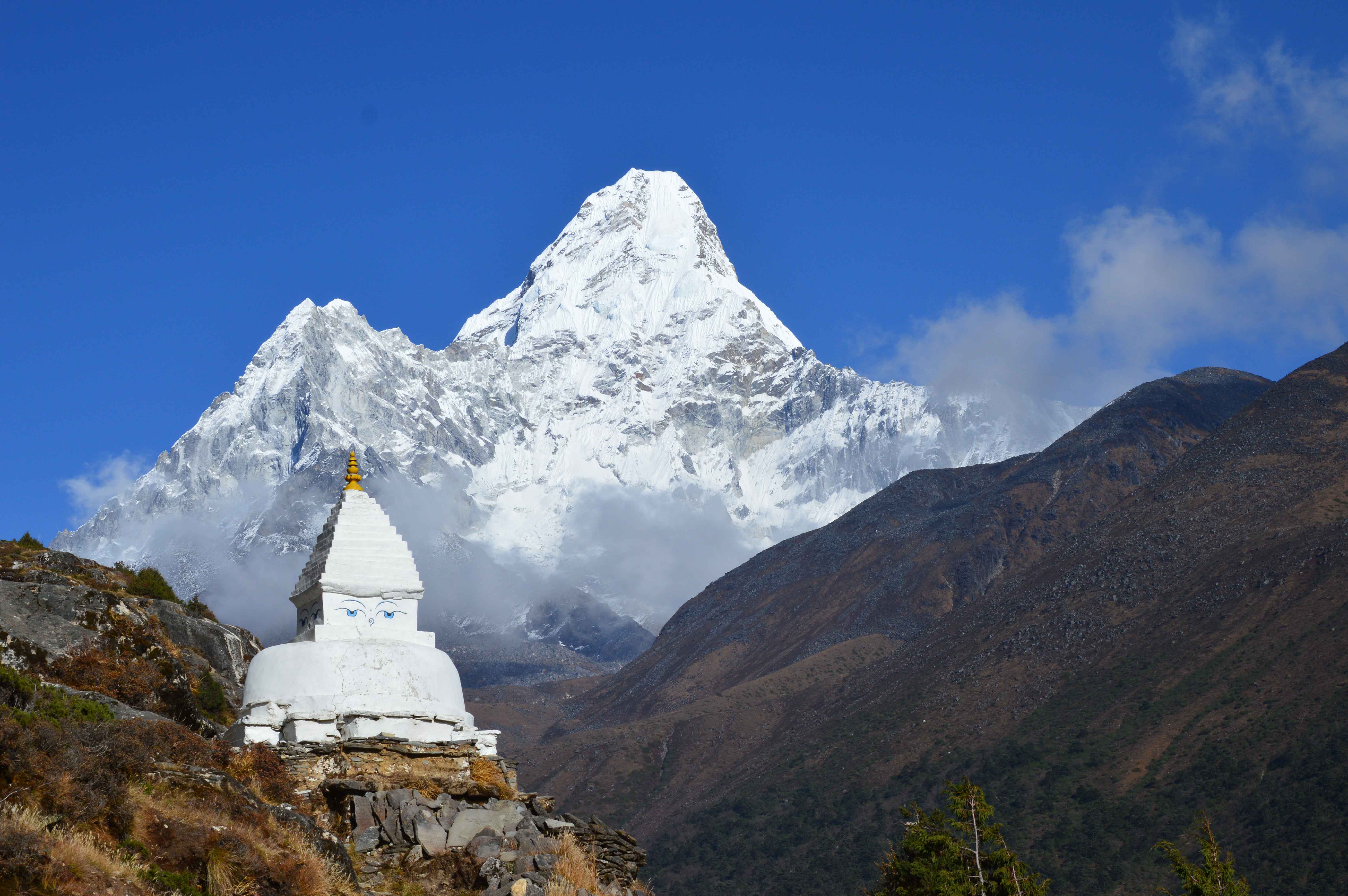 Un novato en Ama Dablam con un cordón de zapato y una gran merienda!